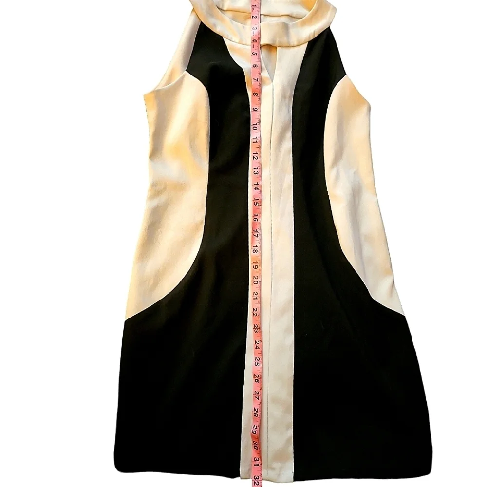 Signature By Sangria SZ 4P Black & White Sleeveless Keyhole Colorbock Mini Dress - Picture 5 of 13